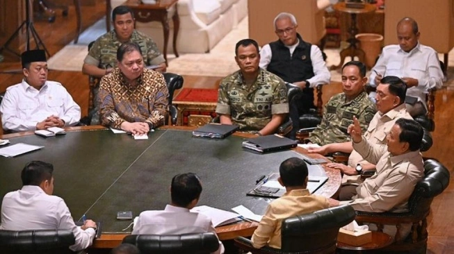 Prabowo Gelar Pertemuan Strategis dengan Sejumlah Menteri di Hambalang
