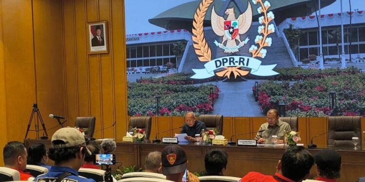 DPR Terima Aspirasi Buruh, Tuntutan Dibawa ke Panja RUU Ketenagakerjaan
