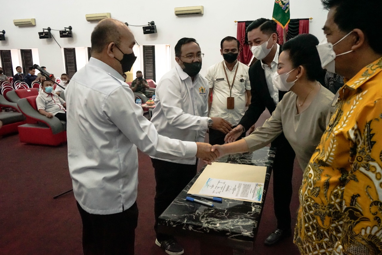 Pj Bupati Landak Sebut Kadin Sebagai Mitra Strategis