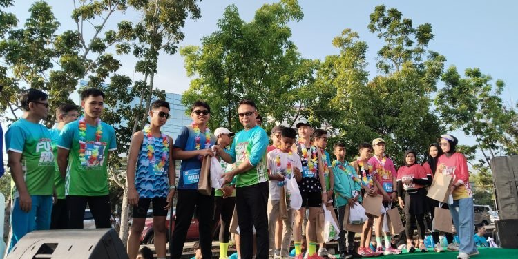 Fun Run HUT ke-8 RS Mitra Medika Disambut Meriah, Wali Kota Pontianak Turut Berpartisipasi