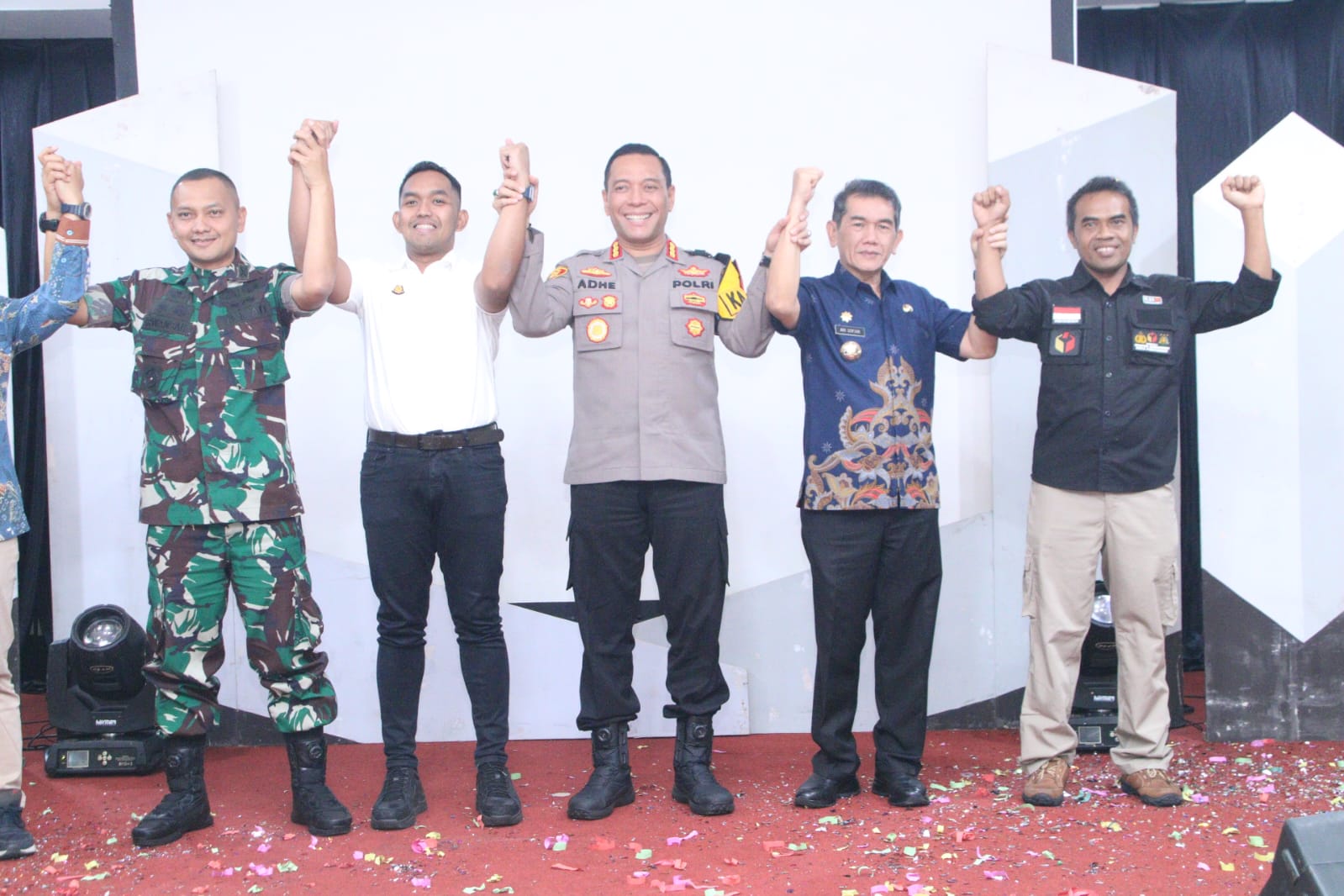 Apel Siaga dan Launching TPS Rawan Pemilu, Pj Wali Kota Pontianak Ani Sofian Imbau Warga Jadi Pemilih Cerdas