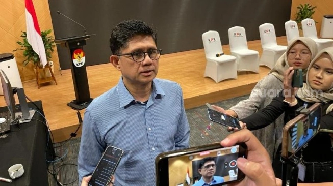 Prabowo Diharapkan Ikuti Jejak Mahfud MD Lepaskan Jabatan Menteri