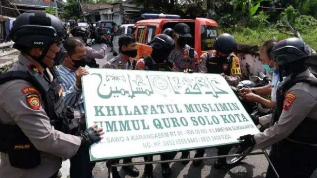Polisi Tangkap Menteri Pendidikan Khilafatul Muslimin di Mojokerto