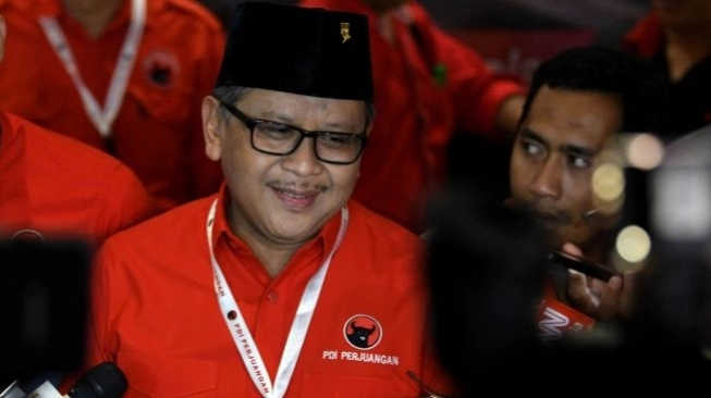 Hasto Kristiyanto Lantang Sebut Jokowi Abuse of Power dan Orba