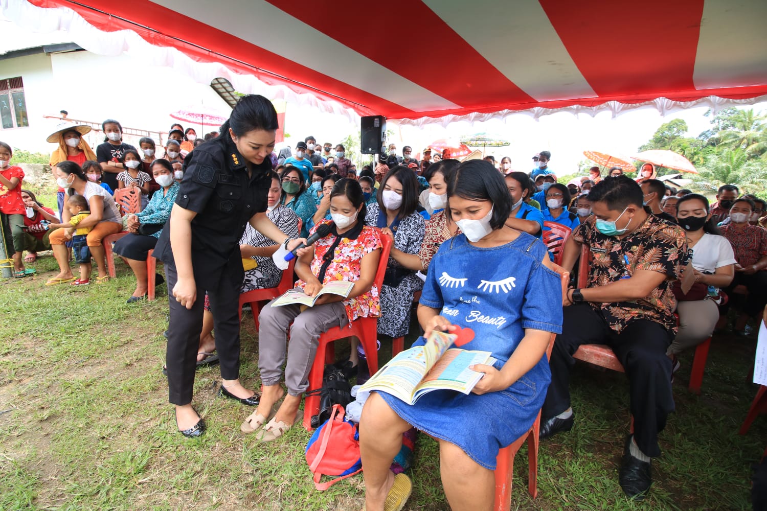 Sosialisasi Stunting di Kecamatan Sompak, Bupati Karolin: Ini untuk Masa Depan Generasi Kita!