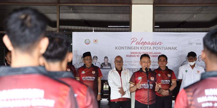 Pemkot Pontianak Lepas 19 Atlet Bela Diri Berlaga di PON II Kudus
