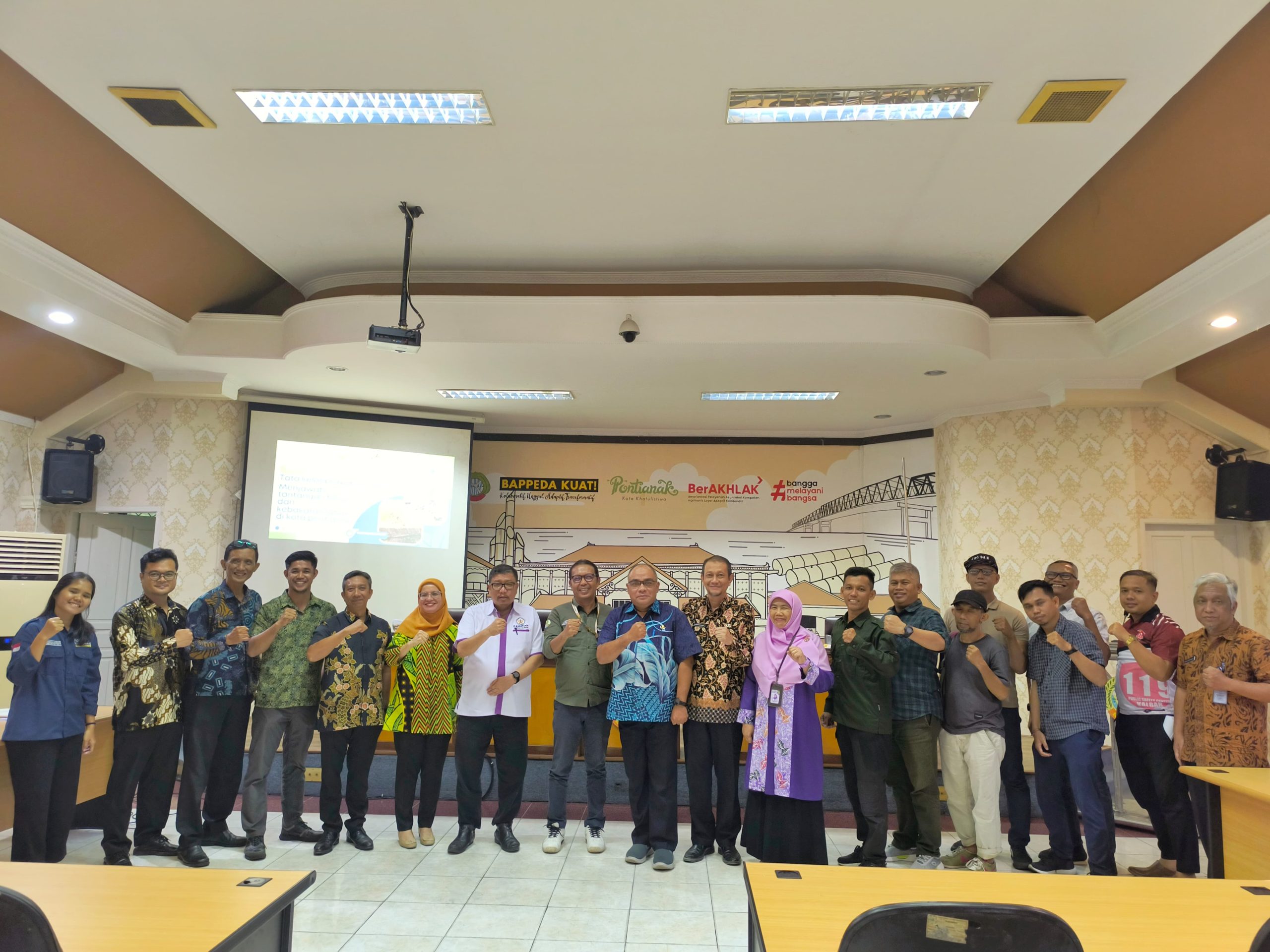 Atasi Banjir dan Karhutla lewat Tata Kelola Gambut Kota