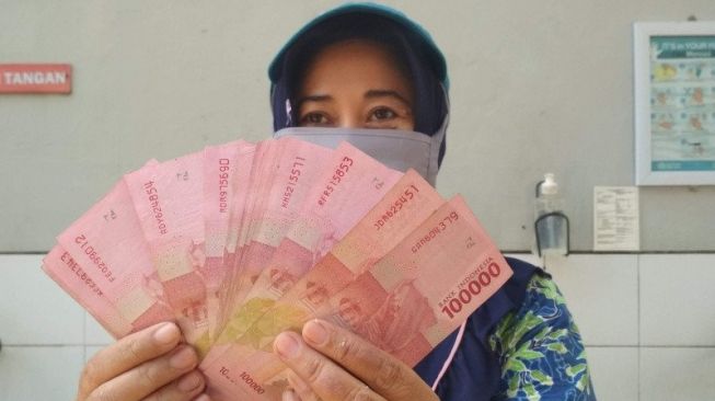 PP THR untuk PNS Segera Terbit, Tinggal Diteken Jokowi