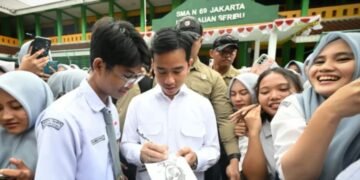 Lulusan SMA Mulai Pesimistis Cari Kerja