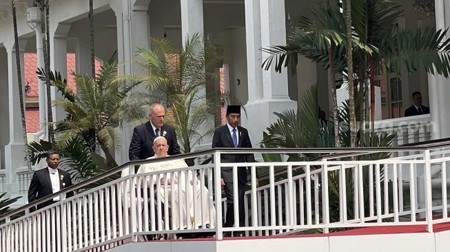 Jokowi Bicara Pancasila Hingga Palestina dengan Paus Fransiskus