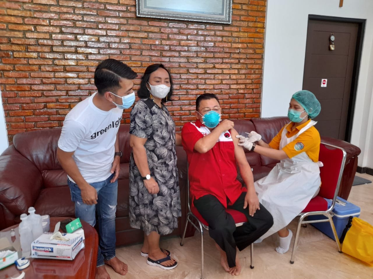 Jangan Takut Divaksinasi, Cornelis: Masyarakat Jangan Terpengaruh Berita Hoax Soal Vaksin