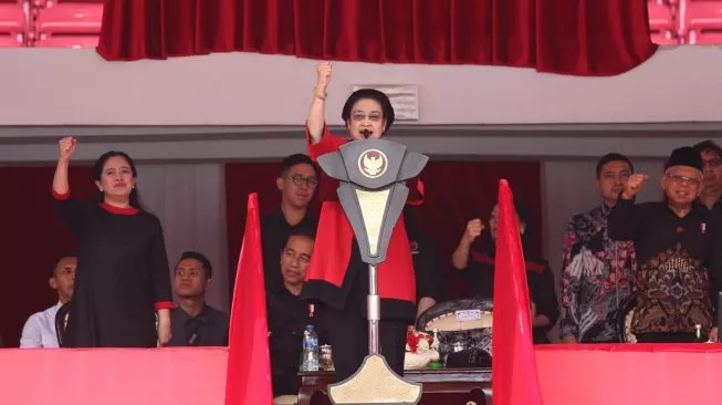 Puncak Bulan Bung Karno, Megawati: Pak Marhaen Itu Petani, Jangan Tuduh Komunis!