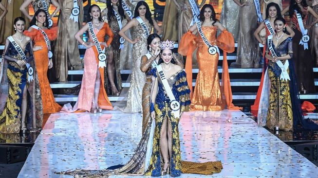 Fakta Menarik Laksmi Shari De Neefe Suardana Puteri Indonesia 2022