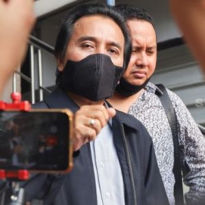 Polisi Periksa Roy Suryo Soal Kasus Dugaan Fitnah Tabrak Lari Artis Lucky Alamsyah