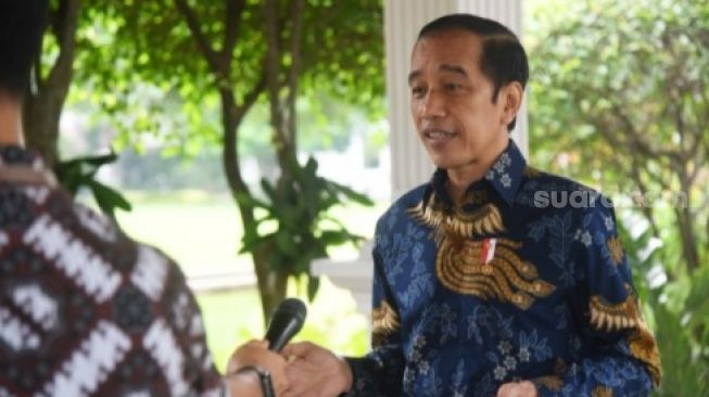 Jokowi Santai Tanggapi Kritik BEM UI, Orang Sekelilingnya Disebut Malah Cari Muka