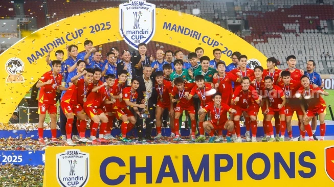 Vietnam Kalahkan Indonesia U-23, Kim Sang-sik Bangga, Vanenburg Minta Maaf