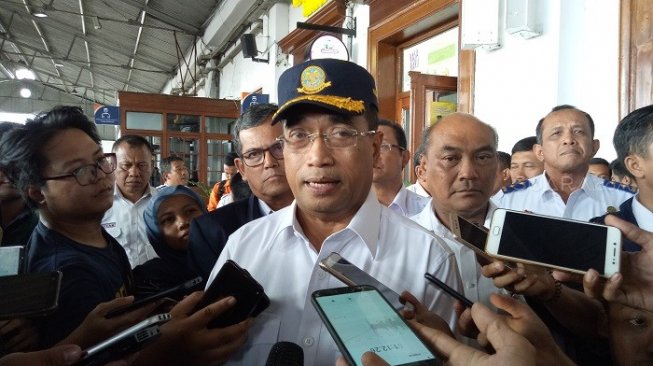 Menhub Tutup Penerbangan dari dan ke India Imbas Menggilanya Corona