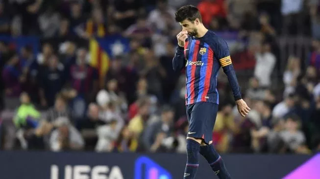 Jelang El Clasico, Xavi Hernandez Pertimbangkan Buang Gerard Pique dari Skuad Barcelona