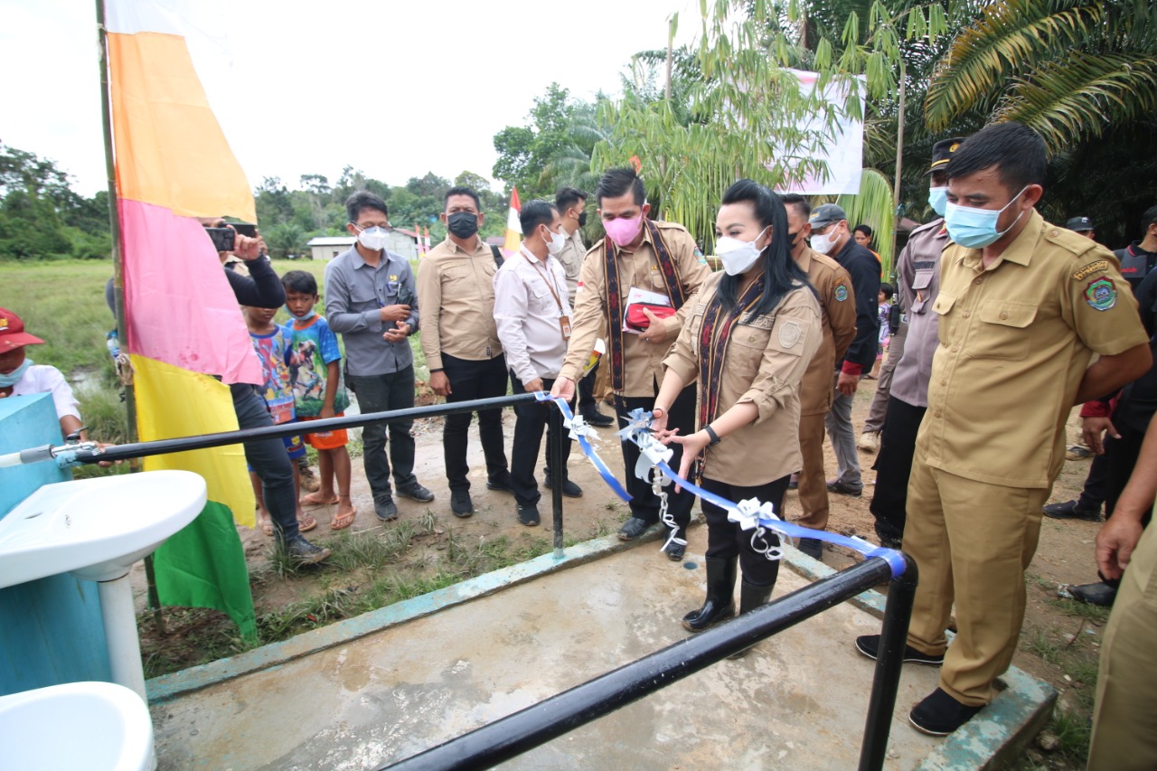 Bupati Landak Resmikan Pamsimas Desa Sekendal