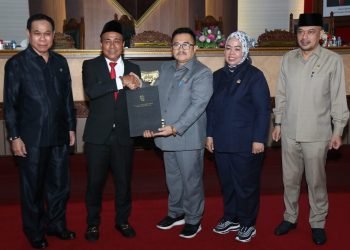 DPRD Kalbar Setujui Pertanggungjawaban APBD 2024, Wagub Tekankan Kolaborasi dan Akuntabilitas