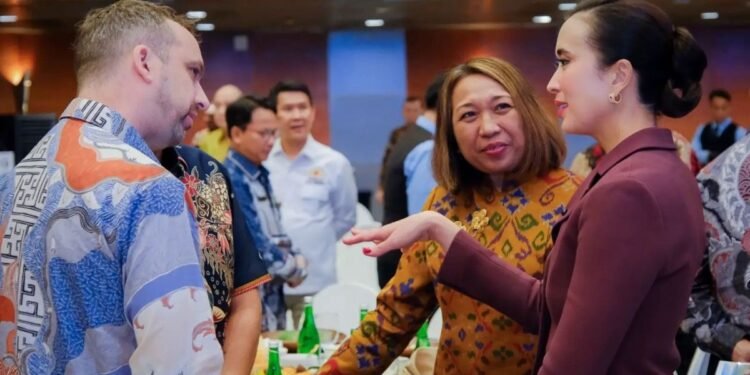 Kemenpar Jajaki Pengembangan Pesawat Amfibi, Perluas Akses Wisata ke Pulau Terpencil