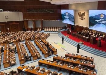 DPR Sahkan 15 UU Kabupaten/Kota di Kalimantan