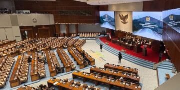 DPR Sahkan 15 UU Kabupaten/Kota di Kalimantan