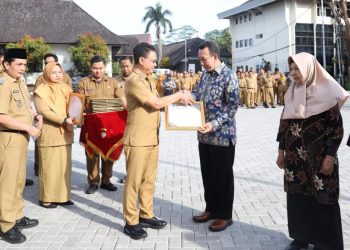 Purna Tugas Kepala BKAD, Pemkot Pontianak Apresiasi Pengabdian Zulkarnain