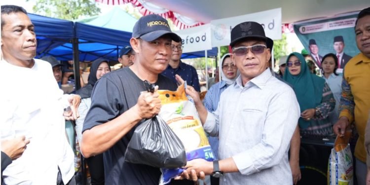 Operasi Pasar Murah Ramadan di Kapuas Hulu