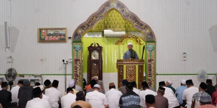 Gubernur Kalbar Ajak Jamaah Makmurkan Masjid sebagai Pusat Peradaban