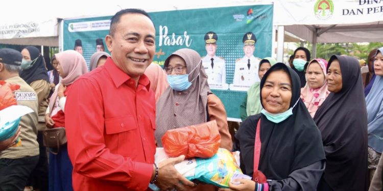 Operasi Pasar Murah di Ketapang, 1.000 Paket Sembako Dijual Rp50 Ribu