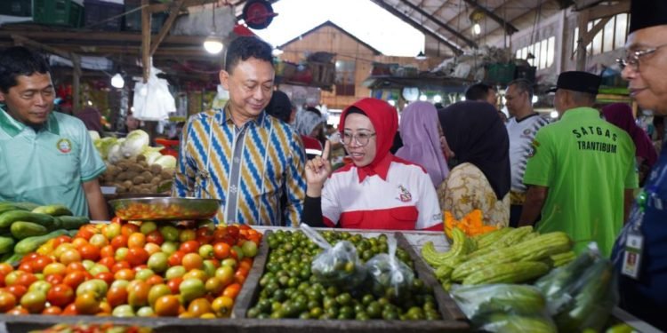 Pemkot Siapkan Revitalisasi Pasar Puring Usai Tinjau Harga Bahan Pokok