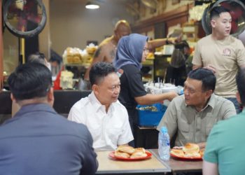 Ngopi di Asiang, Menko Polkam Puji Suasana Pontianak