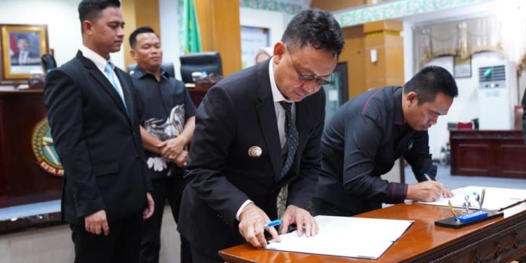 Enam Ranperda Disahkan, Pemkot Pontianak Tekankan Tata Kelola dan Pelayanan Publik