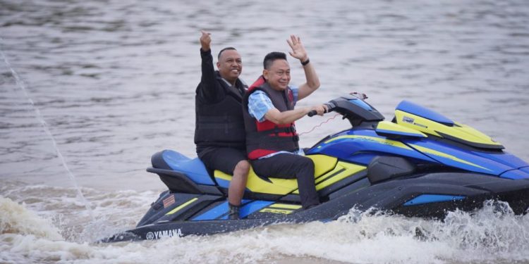 Panorama Jetski Jadi Alternatif Wisata Baru di Pontianak