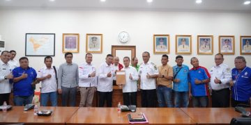 Buruh Kalbar Sampaikan 8 Tuntutan, Ria Norsan Janji Tindak Lanjut