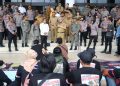 Buruh-Kelompok Mahasiswa Datangi Kantor Gubernur Kalbar, Soroti Upah hingga Perlindungan Kerja