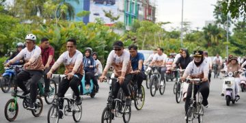 Wali Kota se-Kalimantan Gowes Keliling Pontianak