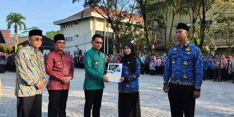 86 Tenaga Honorer Pontianak Terima SK P3K, Wali Kota: Jangan Ragu Ambil Keputusan di Lapangan