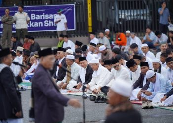 Salat Iduladha di Pontianak Berlangsung Khidmat Meski Diguyur Hujan