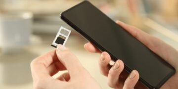 Komdigi Terapkan Registrasi Biometrik untuk Pelanggan Baru Kartu SIM