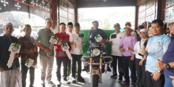 Pemkot Pontianak Perkuat Pengelolaan Sampah dengan Bantuan Kendaraan Roda Tiga