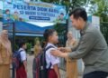Disdikbud Pontianak Ajak Ayah Antar Anak di Hari Pertama Sekolah