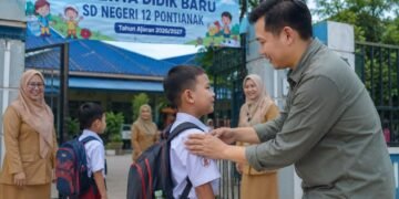 Disdikbud Pontianak Ajak Ayah Antar Anak di Hari Pertama Sekolah