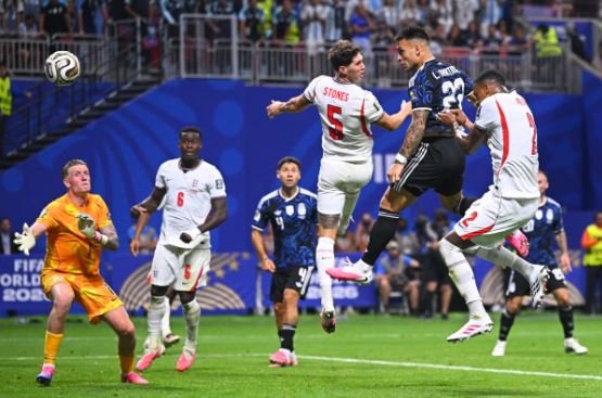 Comeback Epik Menit Akhir Bawa Argentina Bungkam Inggris 2-1, Amankan Tiket Final Piala Dunia 2026