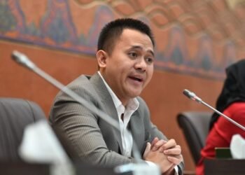 DPR Soroti Isu Pengadaan Kipas Angin Rp1,8 Triliun untuk Koperasi Merah Putih