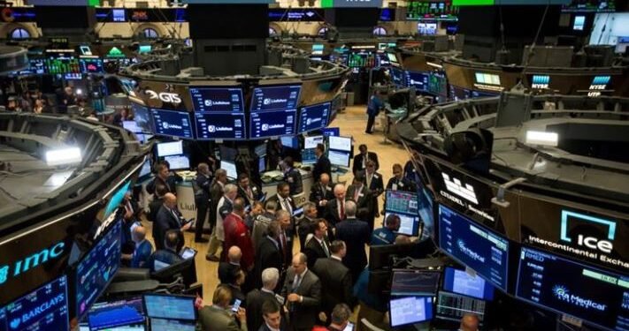 Wall Street Anjlok, IHSG Diproyeksi Rentan Koreksi meski Investor Asing Masih Net Buy