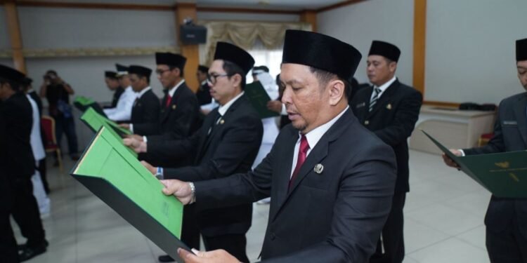 Edi Rotasi Pejabat Pemkot Pontianak, Tekankan Profesionalisme dan Inovasi Pelayanan Publik