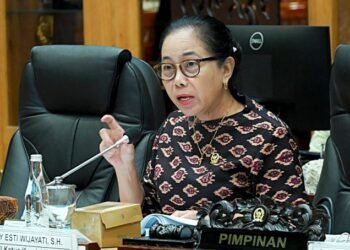 Komisi X DPR Minta Anggaran MBG Dipisahkan dari Pos Pendidikan Mulai 2027