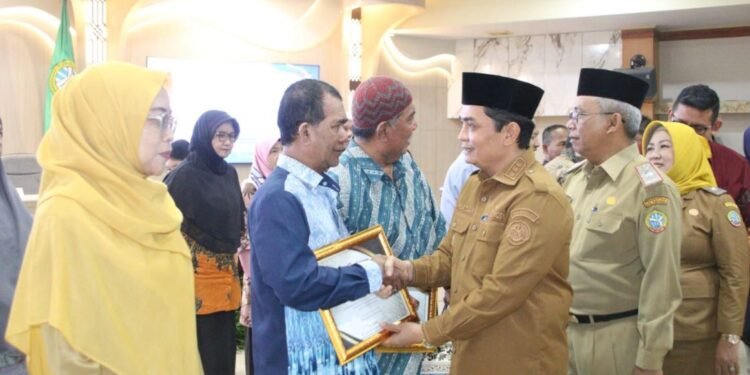 35 ASN Pemkot Pontianak Purna Tugas